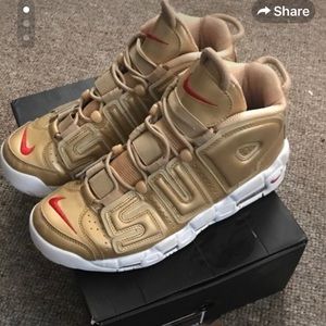Supreme x Nike - Uptempo